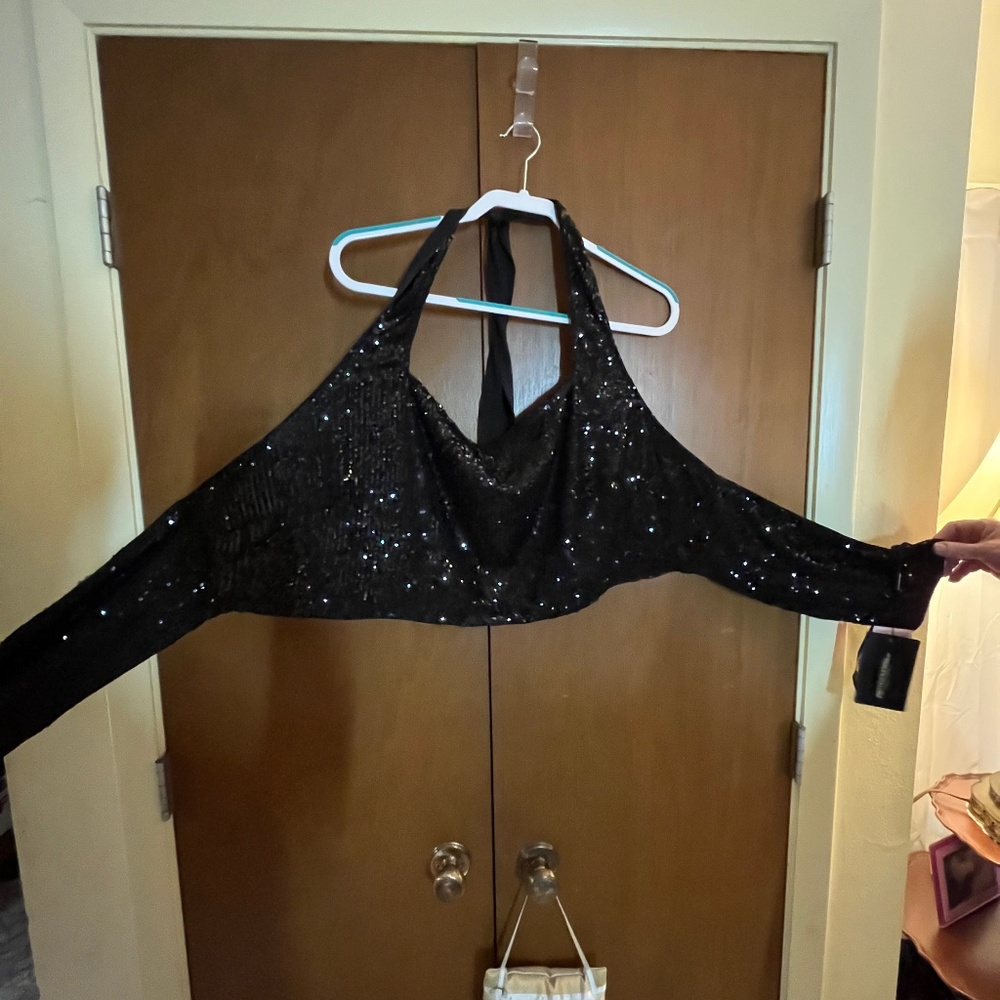NEW WITH TAGS Pretty Little Thing Black Sequin Sparkle Crop Halter Top 5X Plus